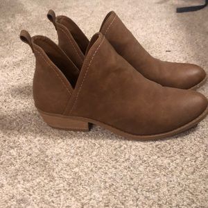 Universal Thread Booties